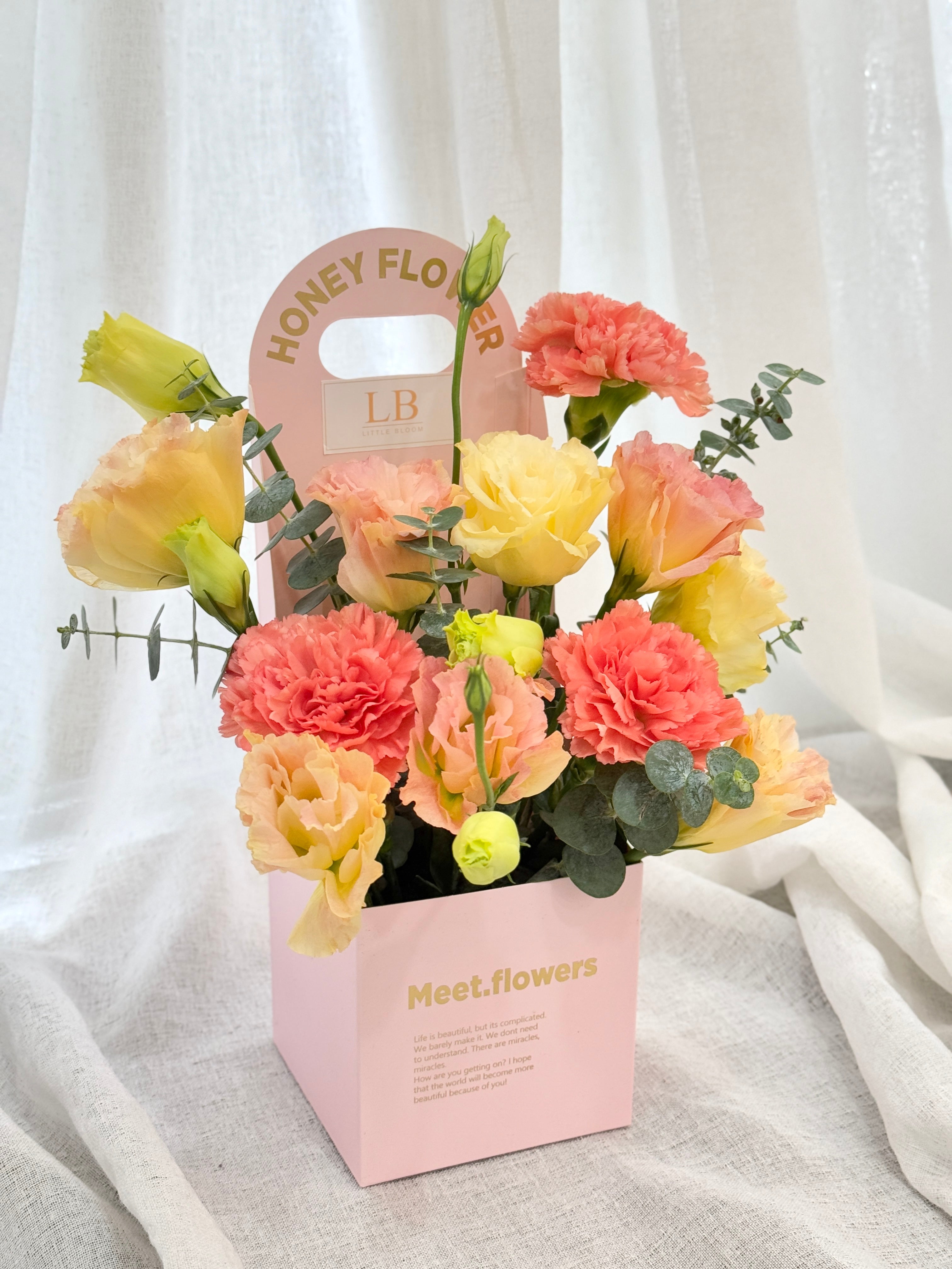 FLORAL POUCH