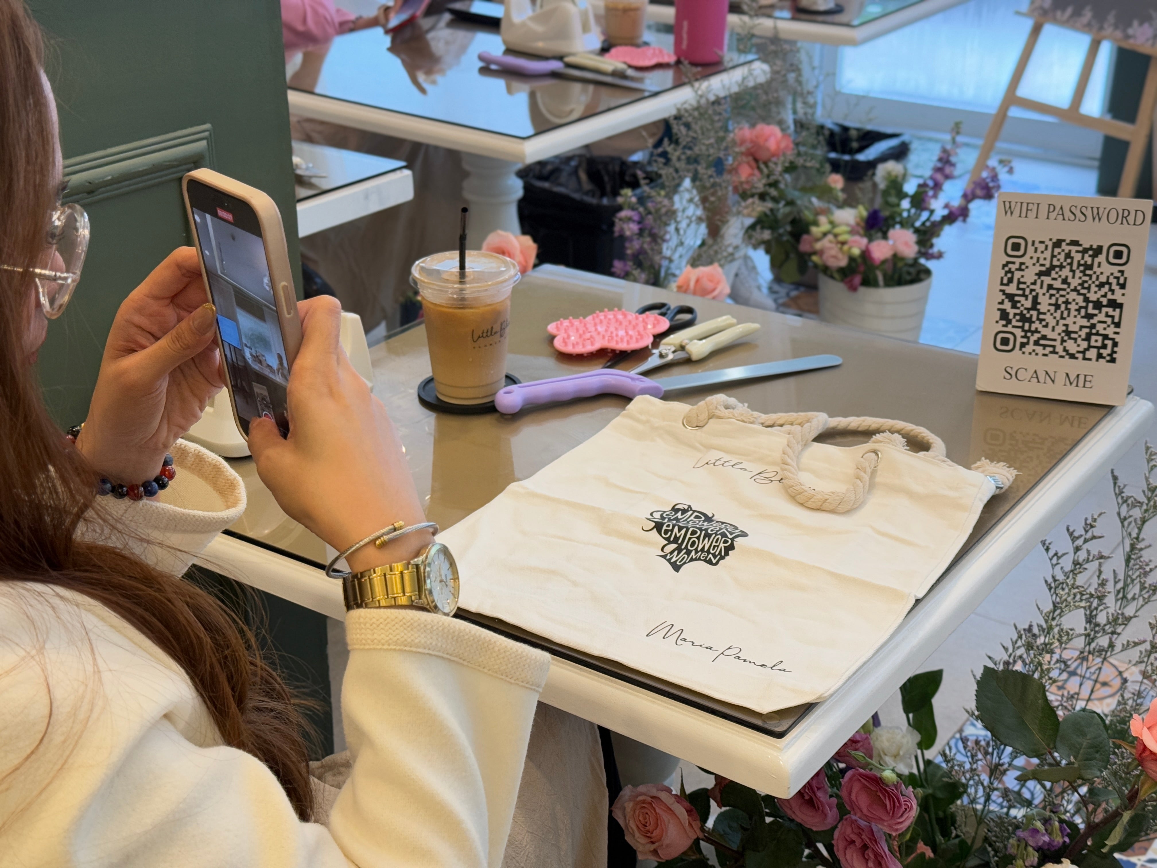 FLOWER ARRANGEMENT WORKSHOP