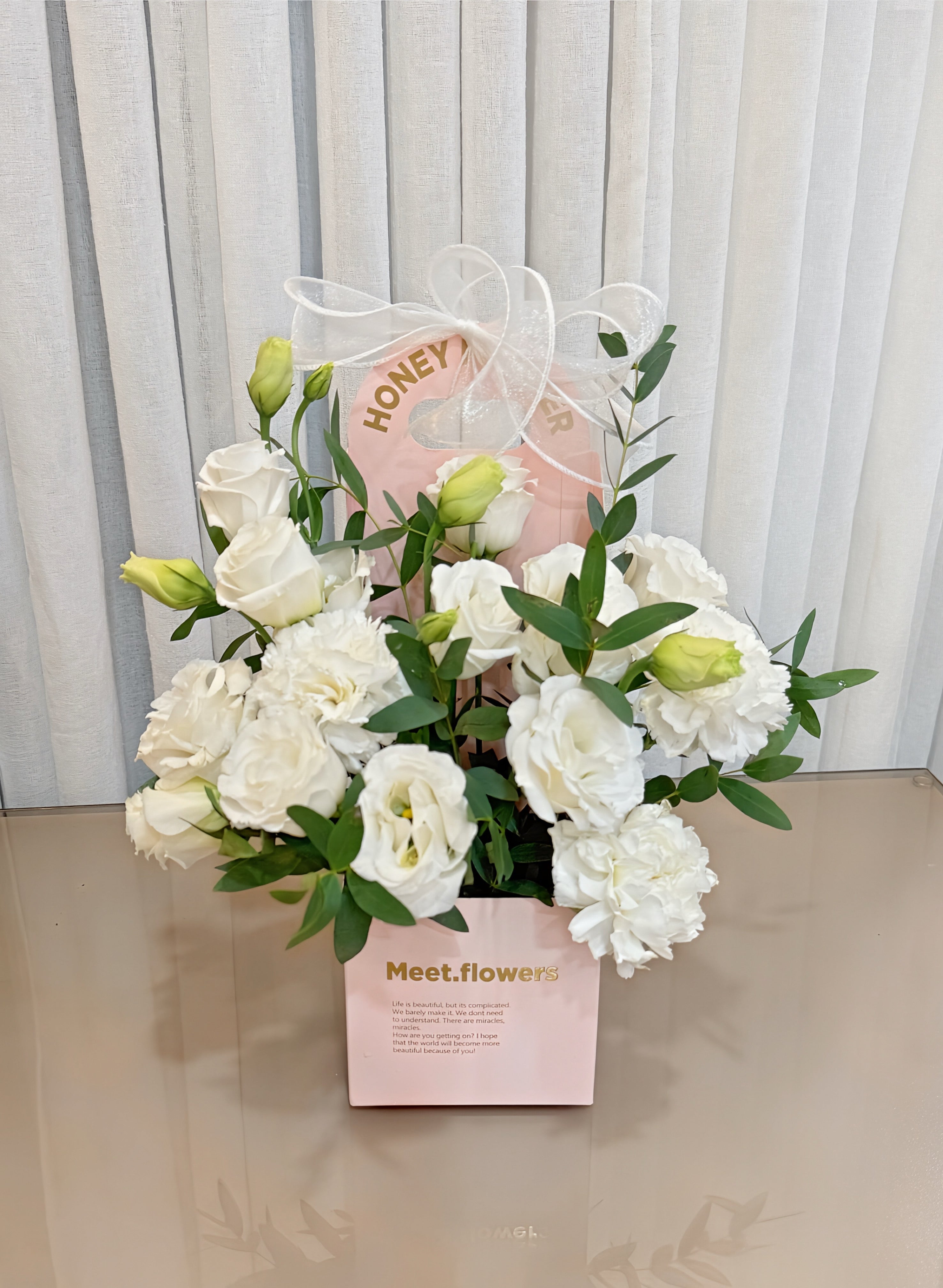 Floral Pouch white
