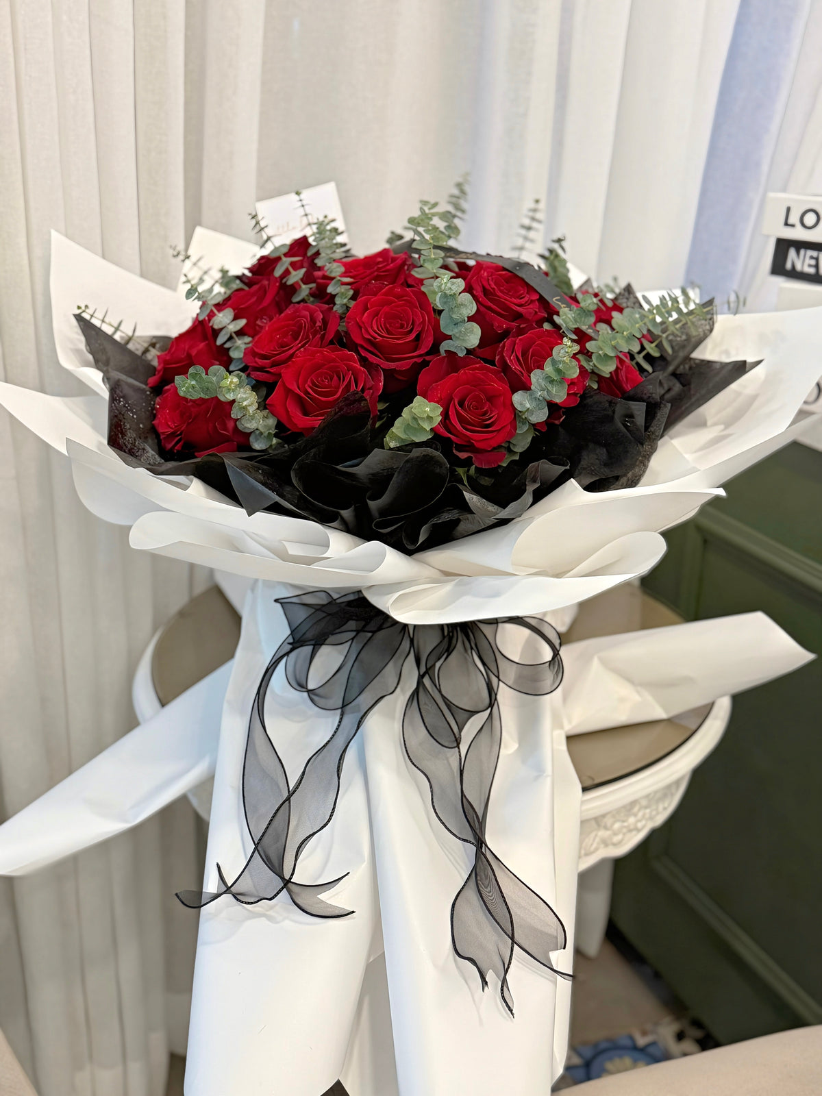 ECUADORIAN ROSES