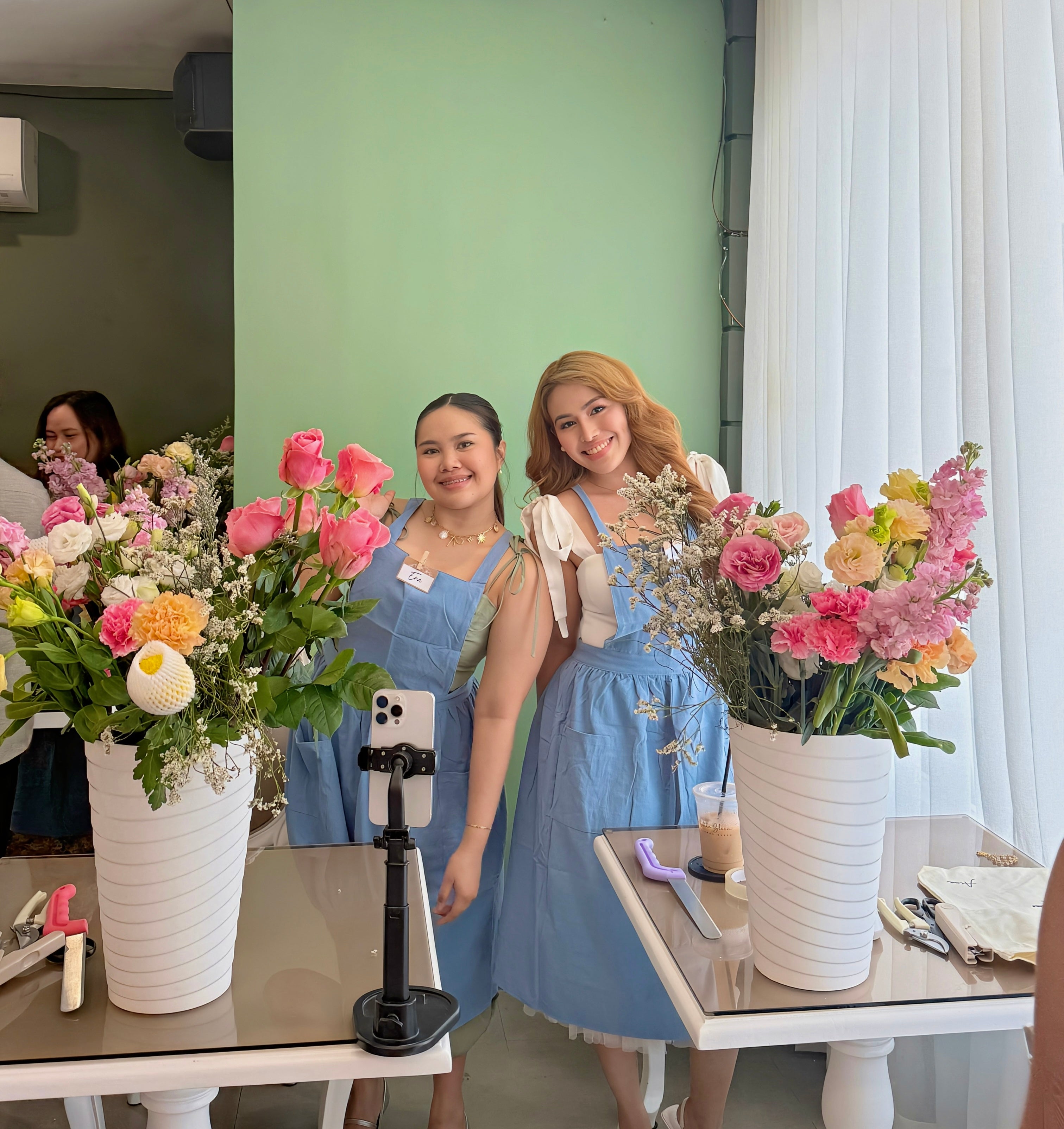 FLOWER ARRANGEMENT WORKSHOP