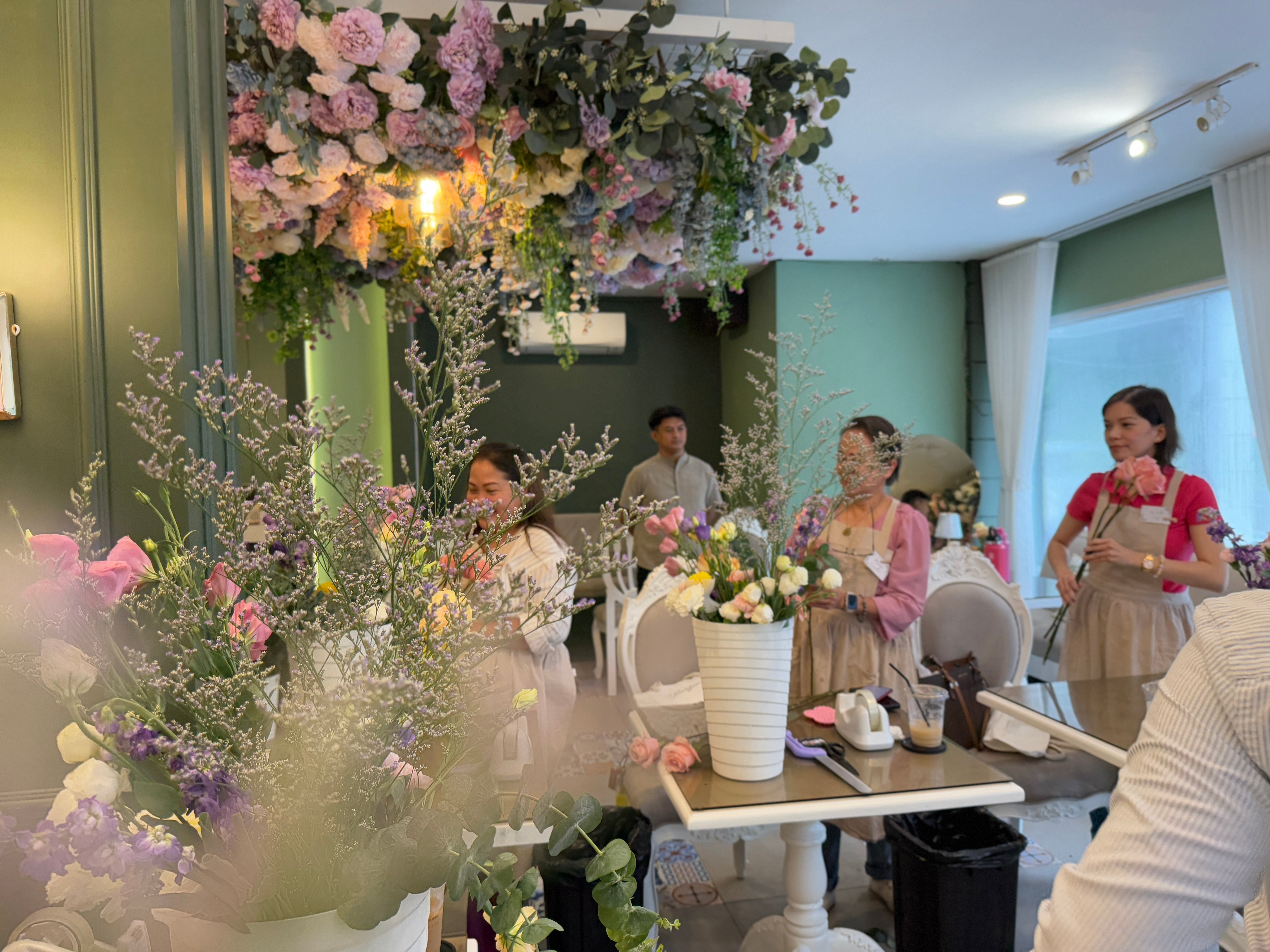 FLOWER ARRANGEMENT WORKSHOP