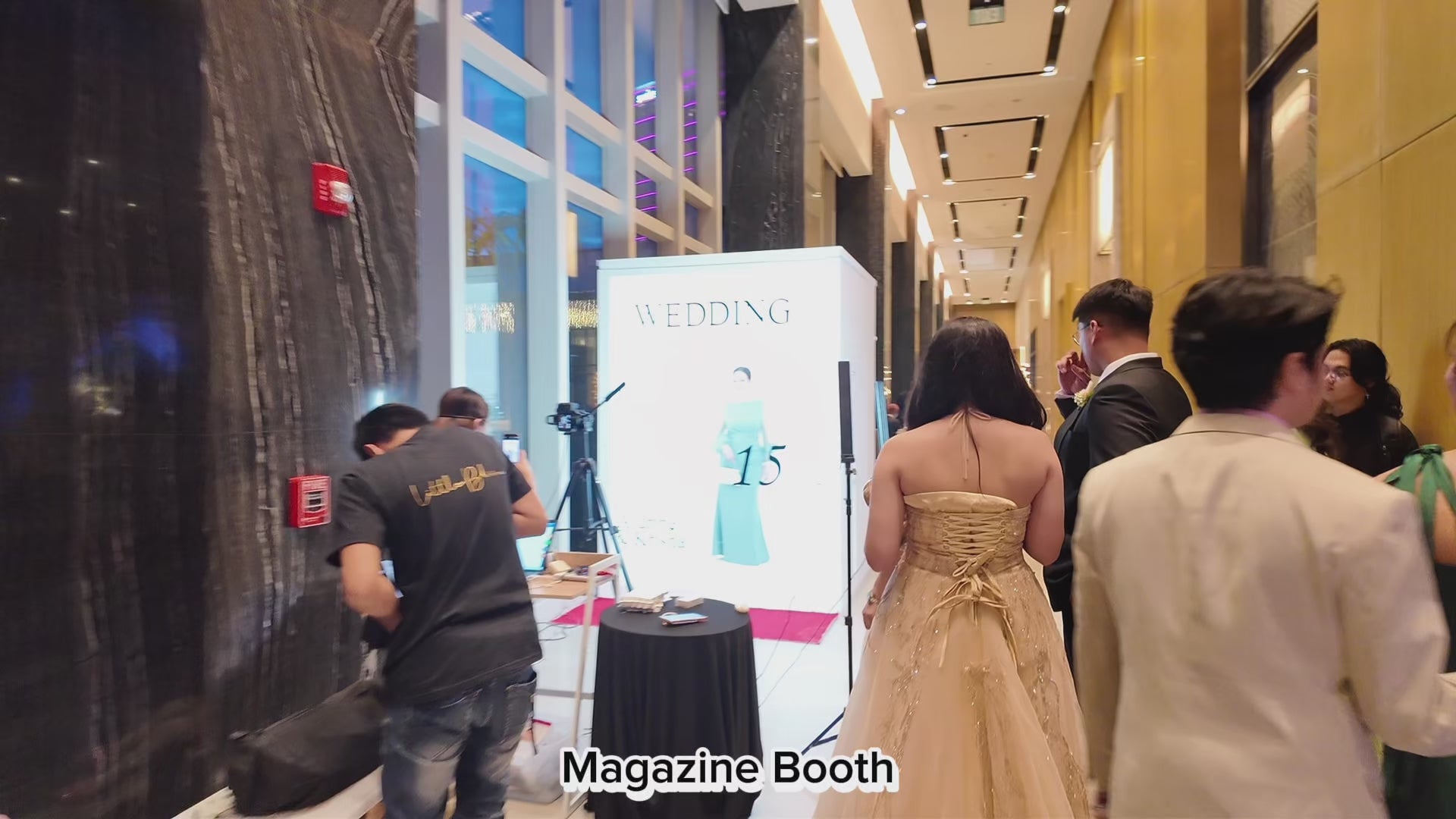 MAGAZINE BOOTH